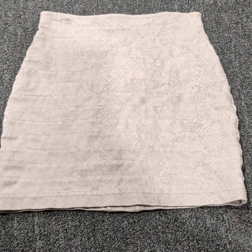 Snakeskin pattern mini skirt